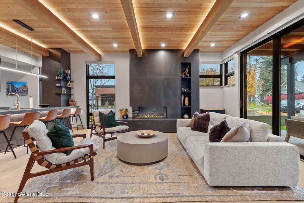 804 E LAKESIDE AVE, Coeur d'Alene, ID 83814 photo 5