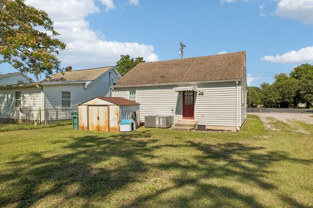 612 Fairview Ave, Lebanon, TN 37087