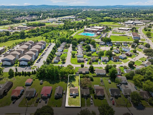612 Fairview Ave, Lebanon, TN 37087