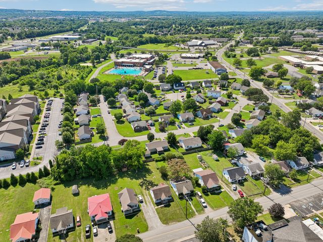 612 Fairview Ave, Lebanon, TN 37087