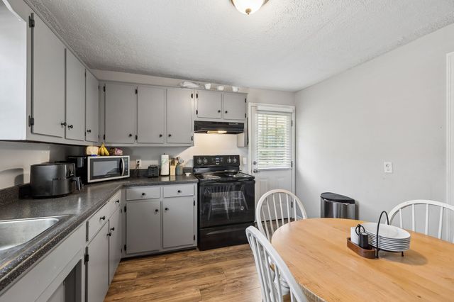 612 Fairview Ave, Lebanon, TN 37087
