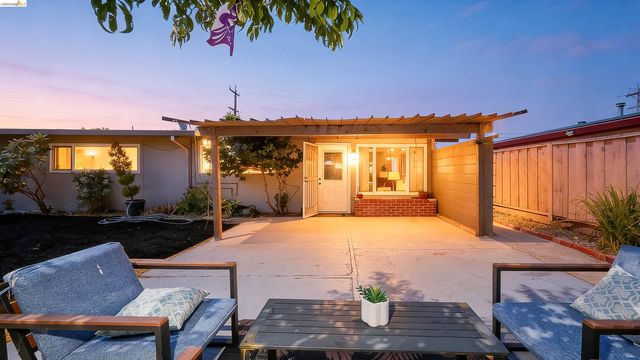 27488 Bahama Ave, Hayward, CA 94545