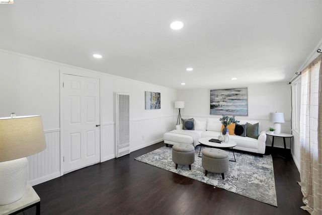 27488 Bahama Ave, Hayward, CA 94545