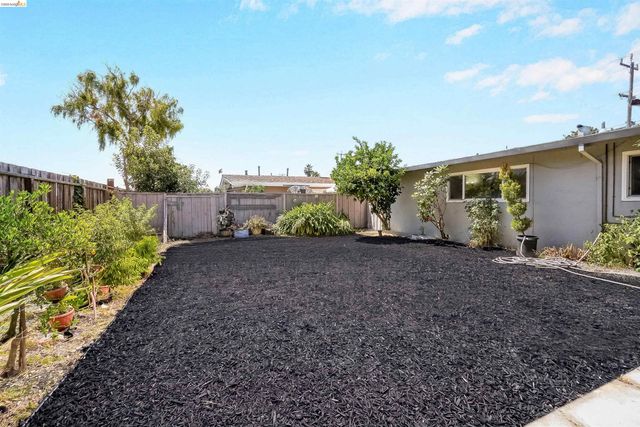 27488 Bahama Ave, Hayward, CA 94545
