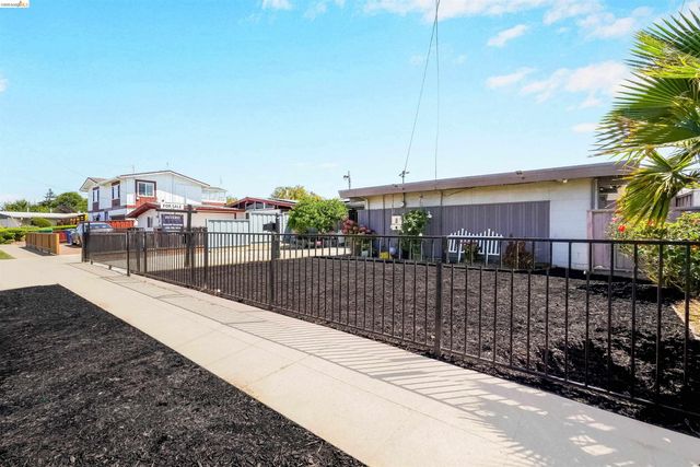 27488 Bahama Ave, Hayward, CA 94545