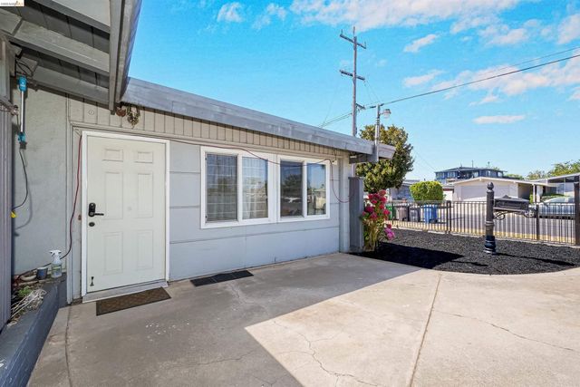 27488 Bahama Ave, Hayward, CA 94545