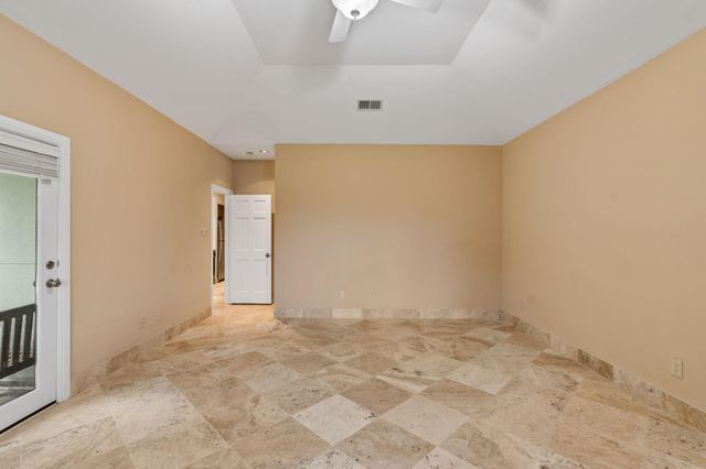 1927 Clubhouse Hill DR 14, Spicewood, TX 78669