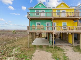 913 Blue Water Highway, Surfside Beach, TX 77541
