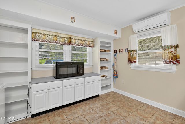 19260 Mercedes Drive, Abingdon, VA 24210