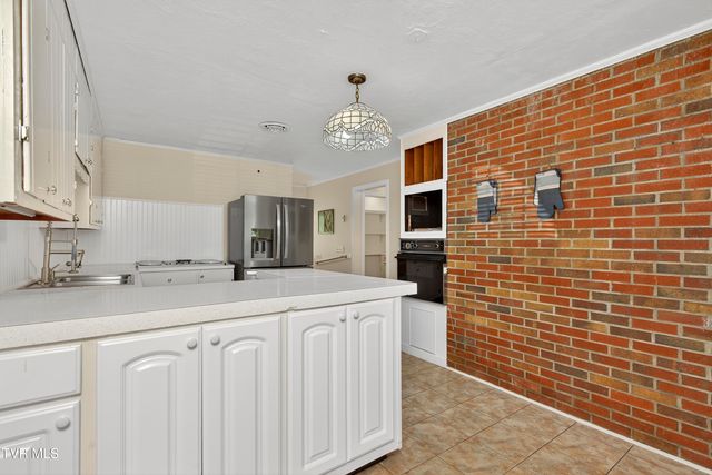 19260 Mercedes Drive, Abingdon, VA 24210