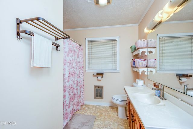 19260 Mercedes Drive, Abingdon, VA 24210