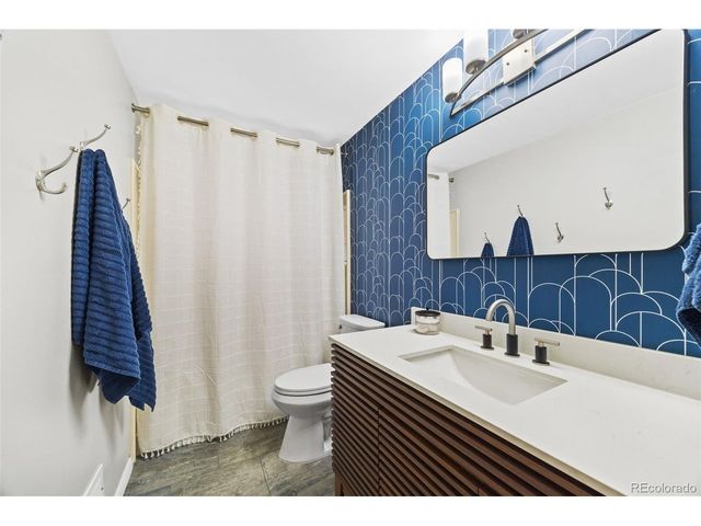 6171 Hoyt St, Arvada, CO 80004