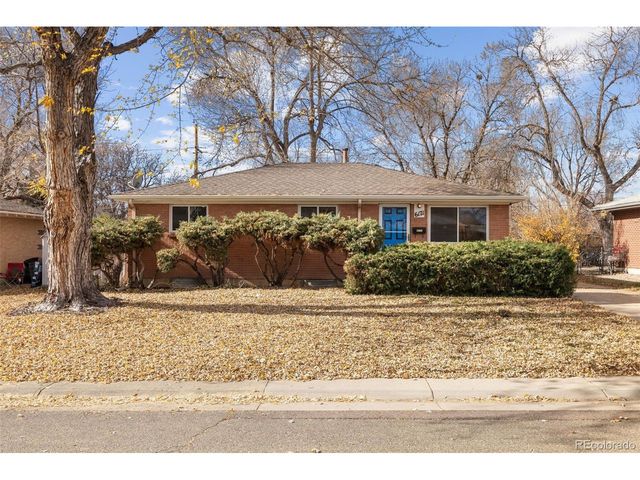 6171 Hoyt St, Arvada, CO 80004