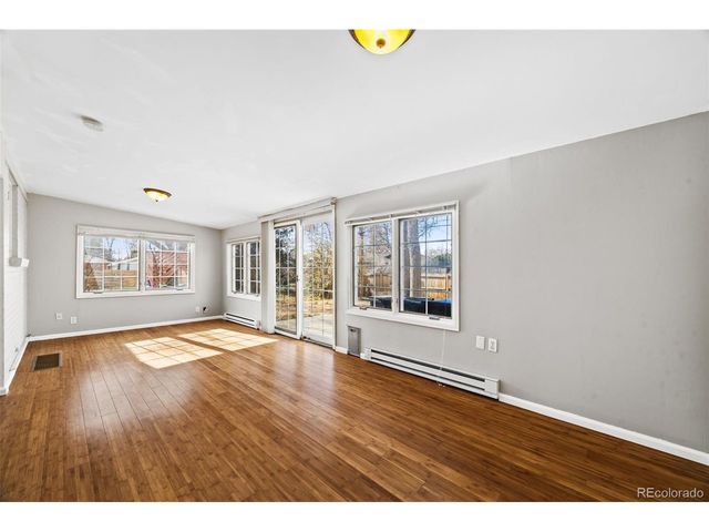 6171 Hoyt St, Arvada, CO 80004