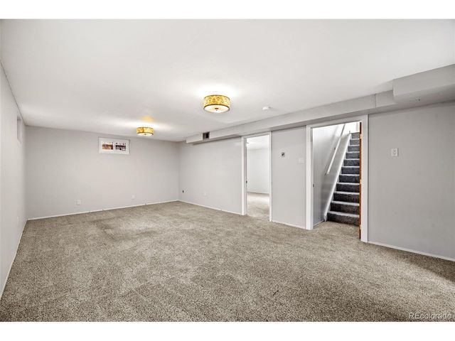 6171 Hoyt St, Arvada, CO 80004