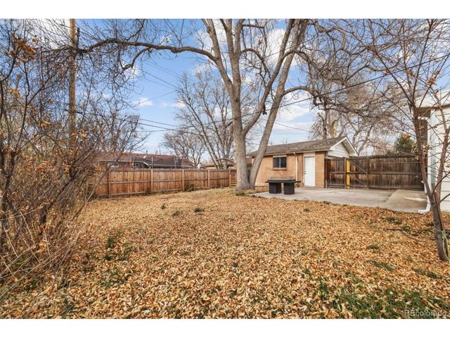 6171 Hoyt St, Arvada, CO 80004