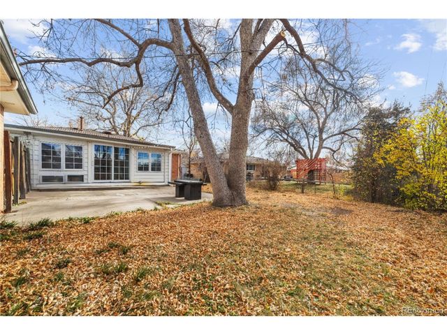 6171 Hoyt St, Arvada, CO 80004