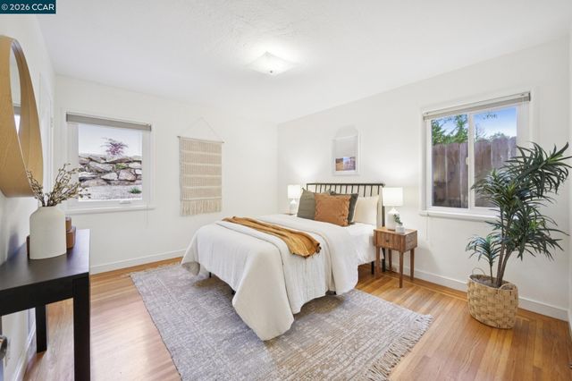 3927 Canon Ave, Oakland, CA 94602