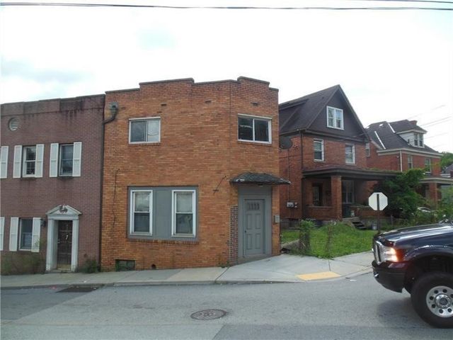 2501 Transport Street, Overbrook, PA 15234