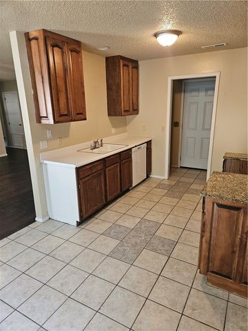 1901 Dogwood Place, Springdale, AR 72762