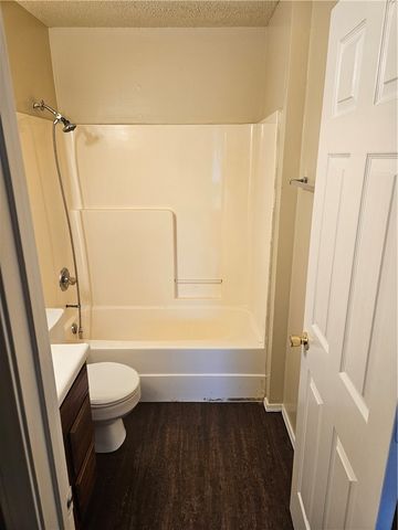 1901 Dogwood Place, Springdale, AR 72762