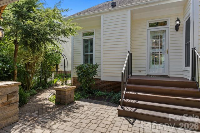 2608 Saintfield Place, Charlotte, NC 28270