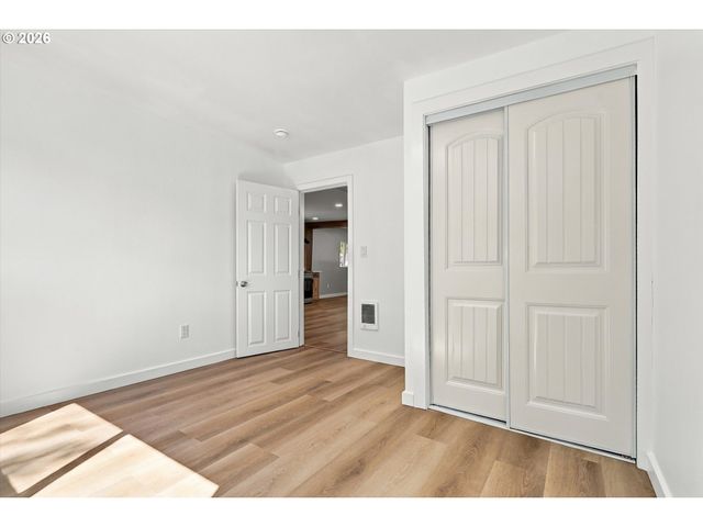 954 Ne NORWAY St, Salem, OR 97301
