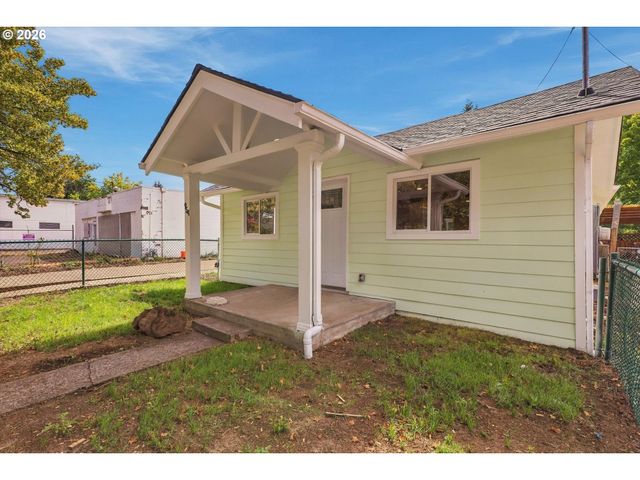 954 Ne NORWAY St, Salem, OR 97301
