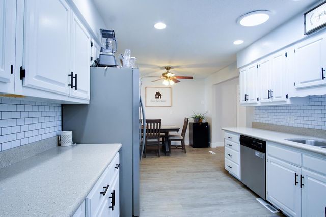 208 1st Street, Parkersburg, IA 50665
