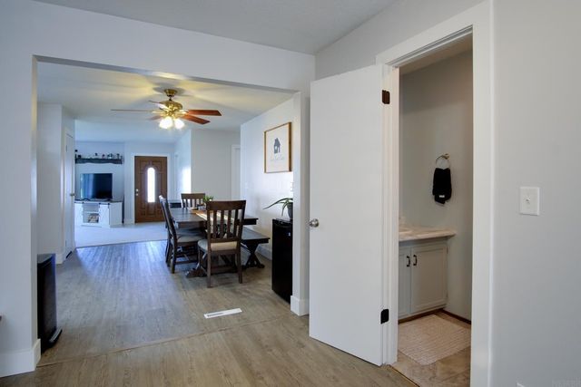 208 1st Street, Parkersburg, IA 50665