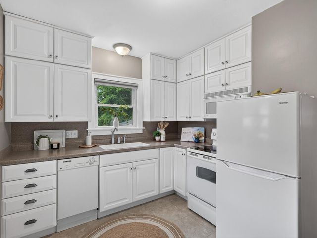 4975 Johnson Avenue, White Bear Lake, MN 55110