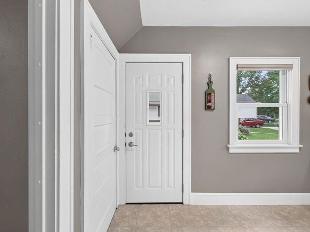 4975 Johnson Avenue, White Bear Lake, MN 55110