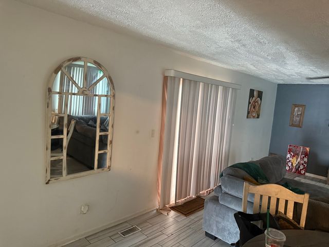 15205 Dorchester Avenue, Dolton, IL 60419