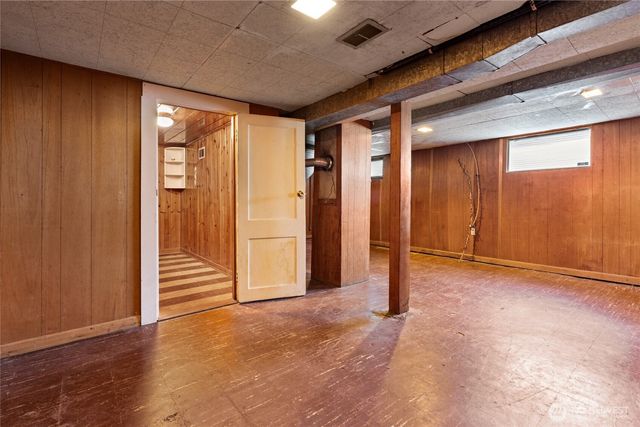 1914 S Cushman Avenue, Tacoma, WA 98405