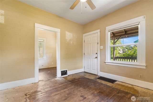 1914 S Cushman Avenue, Tacoma, WA 98405