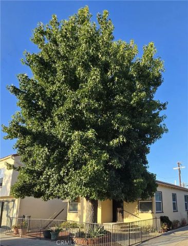 5724 California, Long Beach, CA 90805