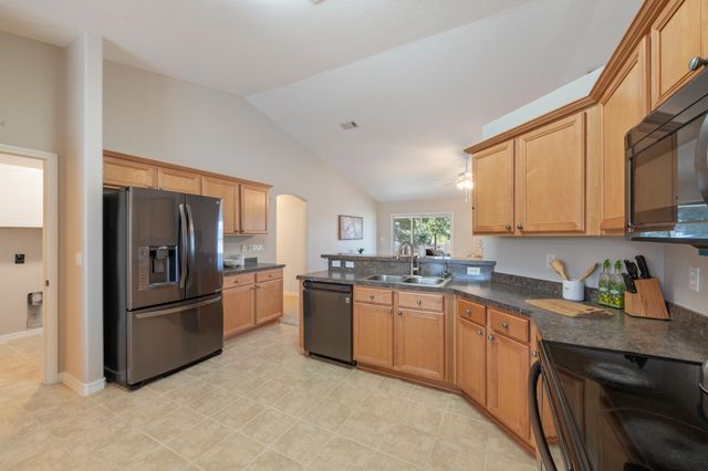 2406 Cumberland Way, Crestview, FL 32536