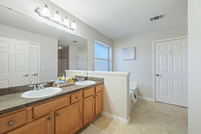 2406 Cumberland Way, Crestview, FL 32536