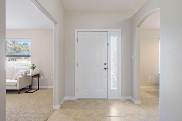 2406 Cumberland Way, Crestview, FL 32536