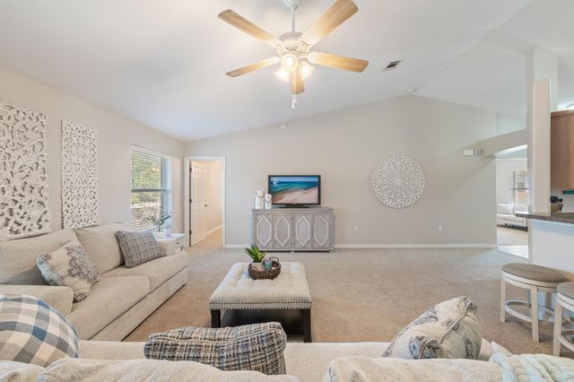 2406 Cumberland Way, Crestview, FL 32536