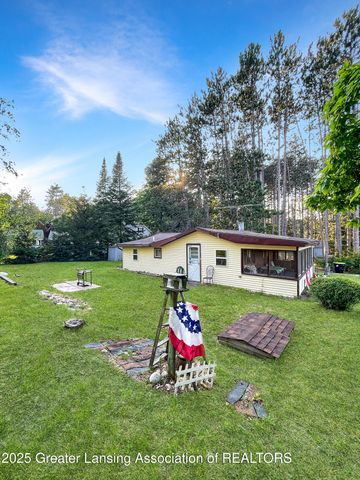 103 Norway Road, Roscommon, MI 48653