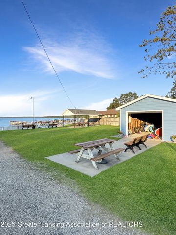 103 Norway Road, Roscommon, MI 48653