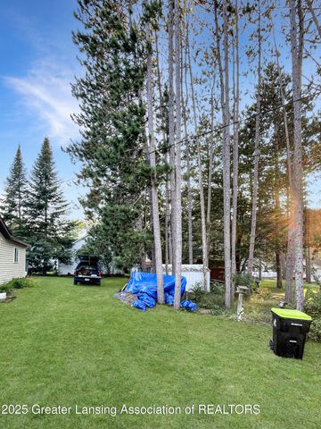 103 Norway Road, Roscommon, MI 48653