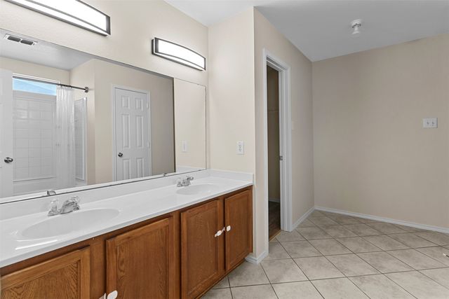 1416 Erin Drive, Burleson, TX 76028