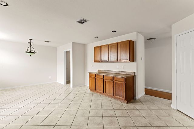 1416 Erin Drive, Burleson, TX 76028