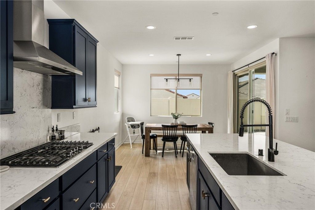 Image 19 of property listing at 29807 Pumpwood Court, Menifee, CA 92584