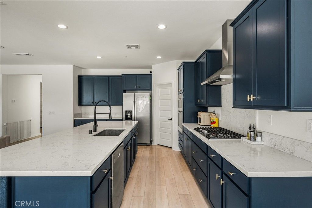 Image 24 of property listing at 29807 Pumpwood Court, Menifee, CA 92584