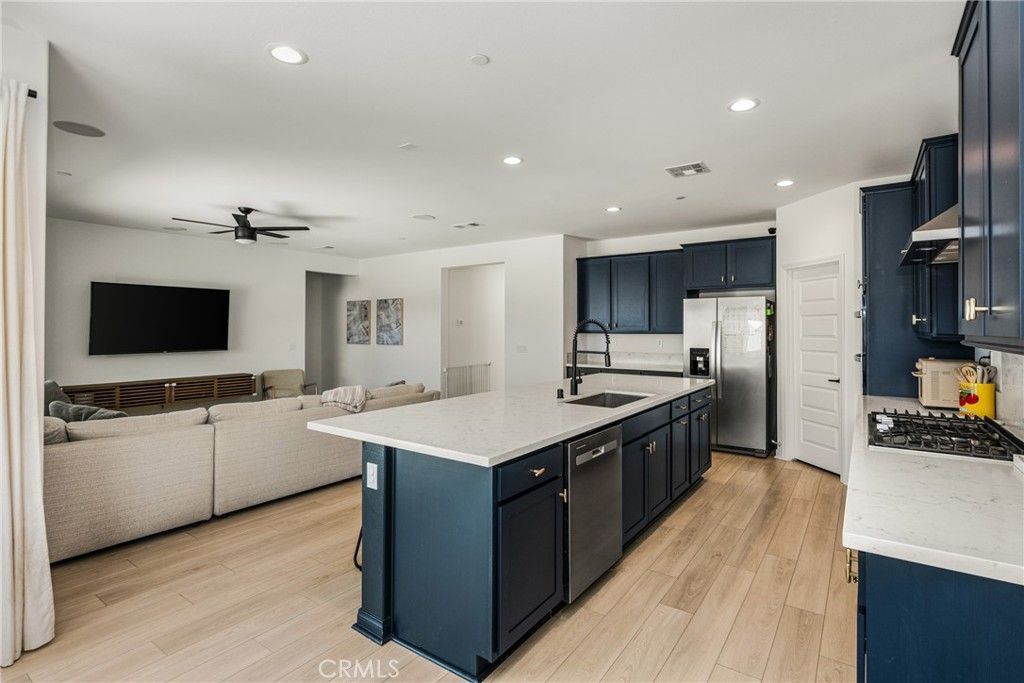 Image 25 of property listing at 29807 Pumpwood Court, Menifee, CA 92584