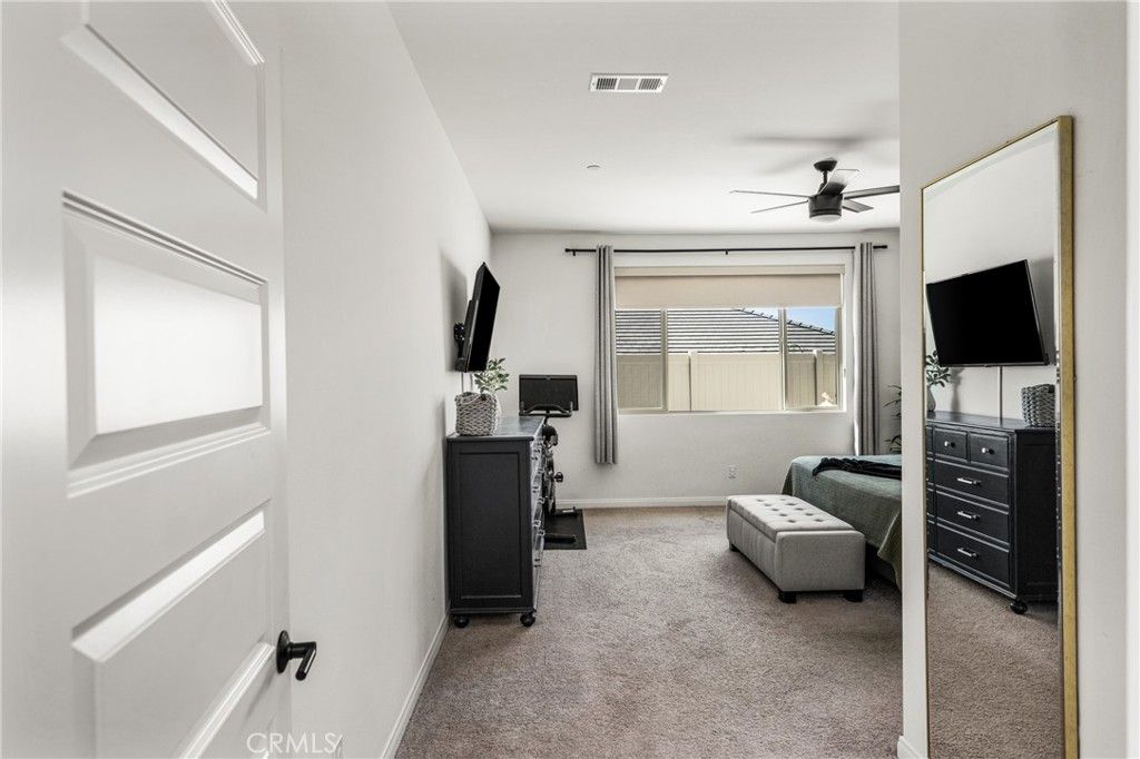 Image 31 of property listing at 29807 Pumpwood Court, Menifee, CA 92584