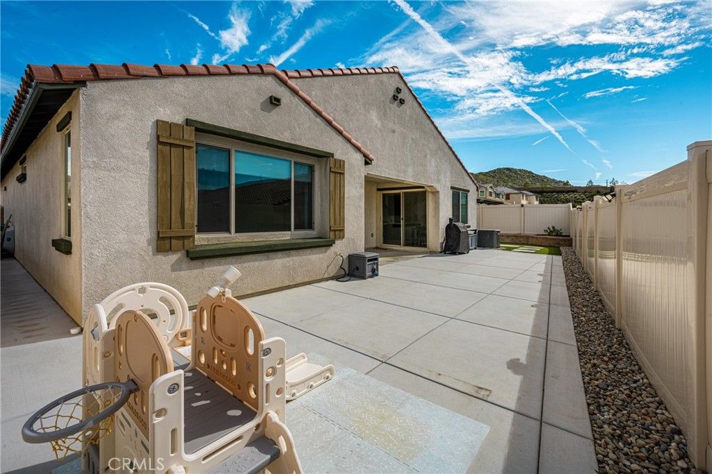 Image 52 of property listing at 29807 Pumpwood Court, Menifee, CA 92584